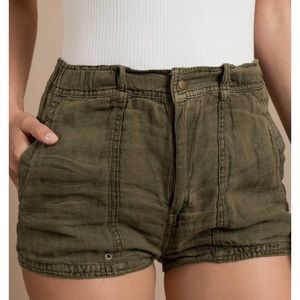 Free people size 4 Beacon Utility shorts in green